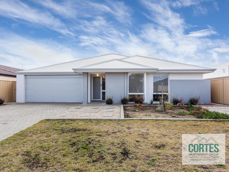 4 bedrooms House in 66 Bellingham Road HAMMOND PARK WA, 6164