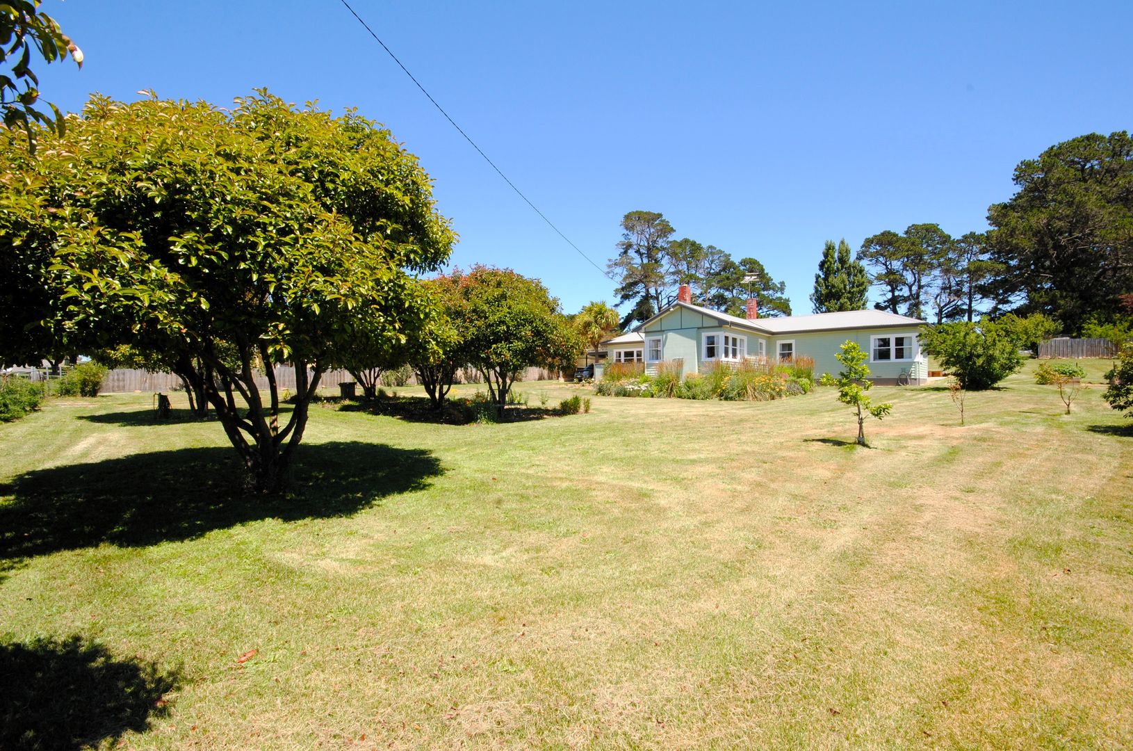 19 Wellington Street, Oatlands TAS 7120, Image 2