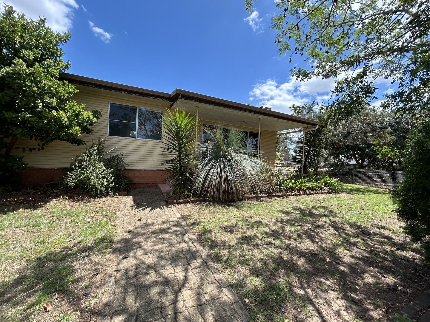 3 bedrooms House in 5 Corbett Street NANANGO QLD, 4615