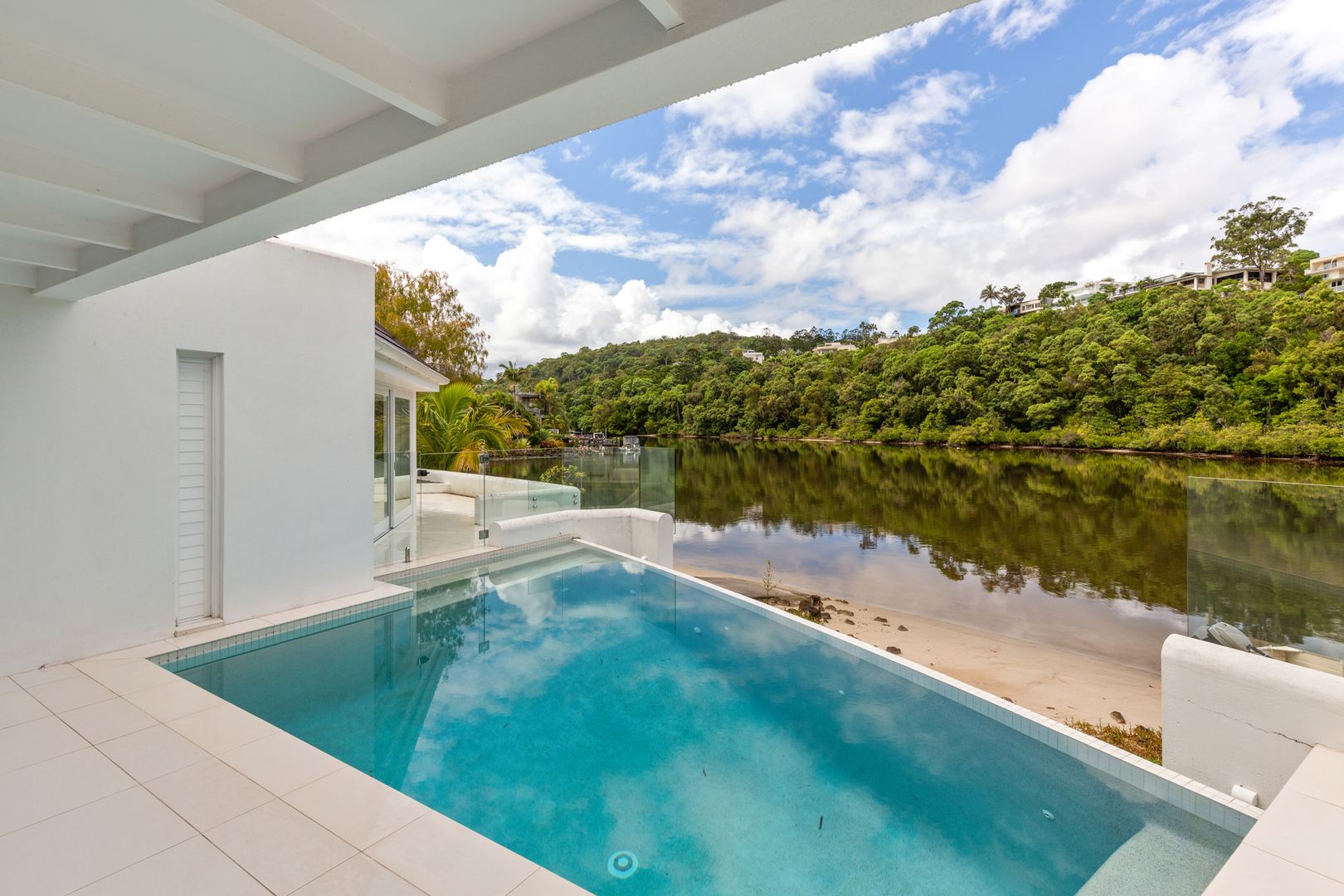 37 Mossman Court, Noosa Heads Property History & Address Research