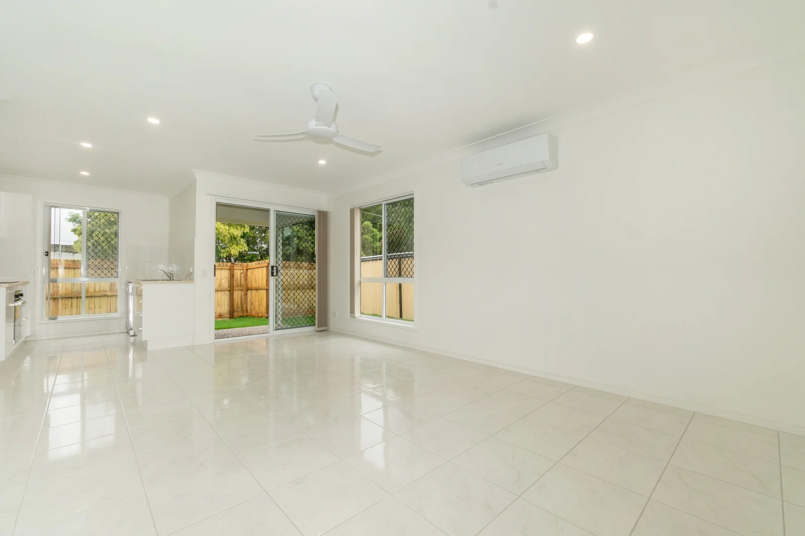 Additional image 3 of 1/2 Clarks Road, Loganholme QLD 4129