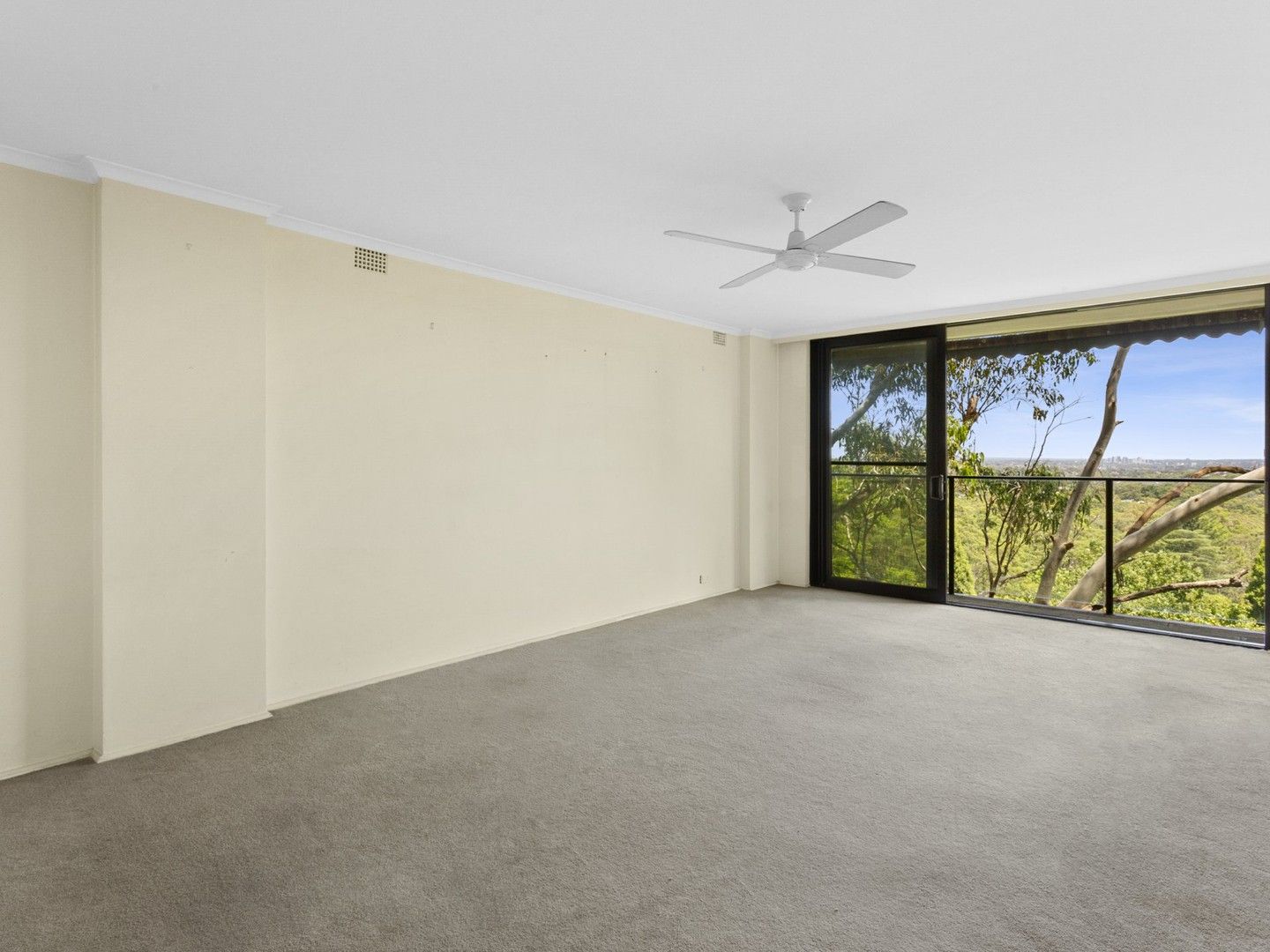 2 bedrooms Apartment / Unit / Flat in 13/258 Pacific Highway GREENWICH NSW, 2065