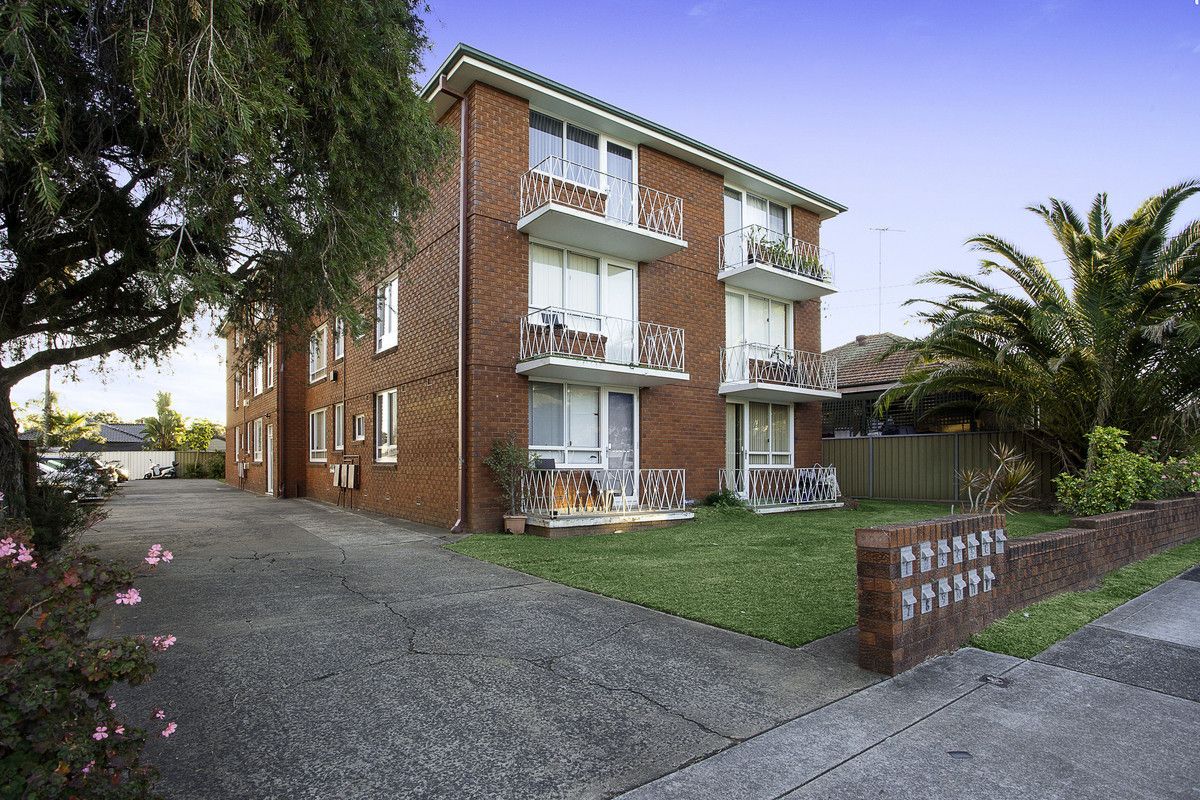 2 bedrooms Apartment / Unit / Flat in 6/39 Clyde Street CROYDON PARK NSW, 2133