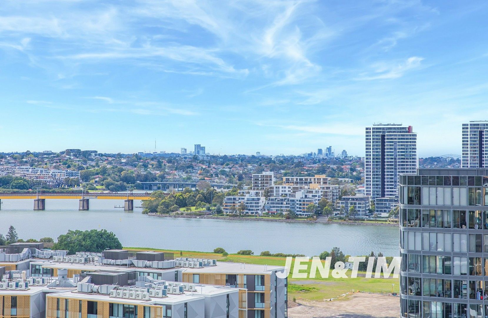 2 bedrooms Apartment / Unit / Flat in 1706/16 Hill Road WENTWORTH POINT NSW, 2127