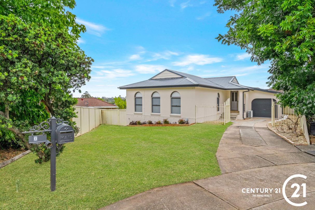 3 bedrooms House in 6 Parr Close BOSSLEY PARK NSW, 2176
