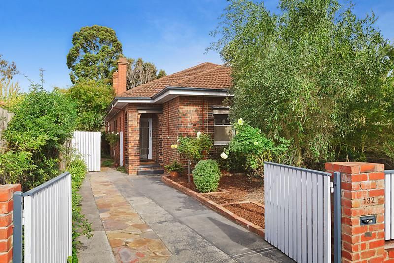 132 Waverley Road, Malvern East Property History & Address Research