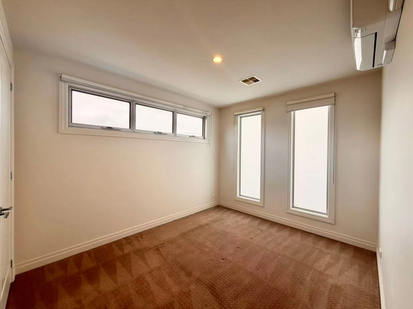 Additional image 10 of 5/928 Doncaster Road, Doncaster East VIC 3109