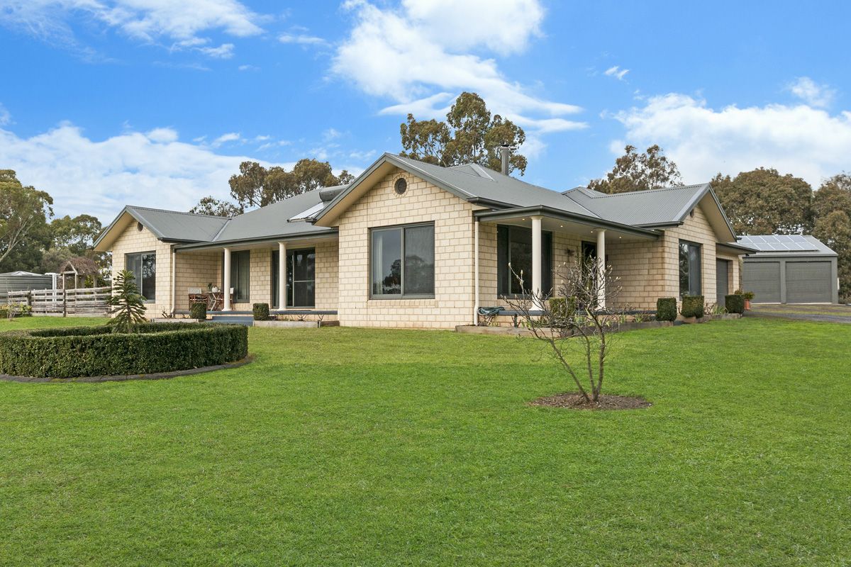 36 Robsons Road, Hamilton VIC 3300