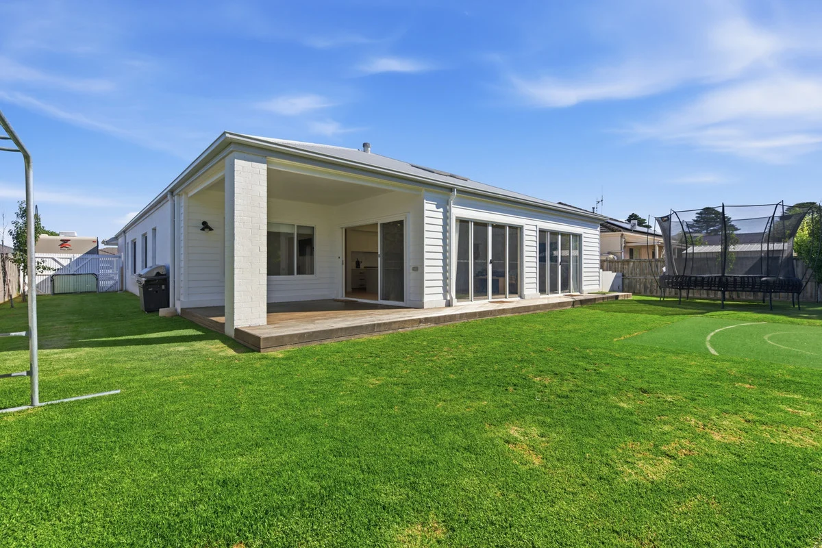 Additional image 36 of 10 Norfolk Place, Port Fairy VIC 3284