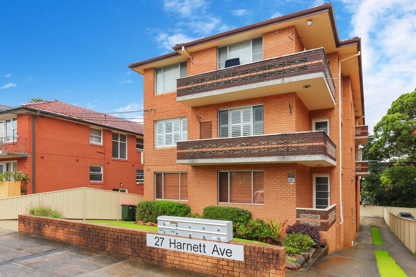 2 bedrooms Apartment / Unit / Flat in 4/27 Harnett Ave MARRICKVILLE NSW, 2204