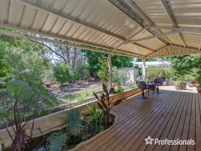3 bedrooms House in 9 Pine Tree Close ARMADALE WA, 6112
