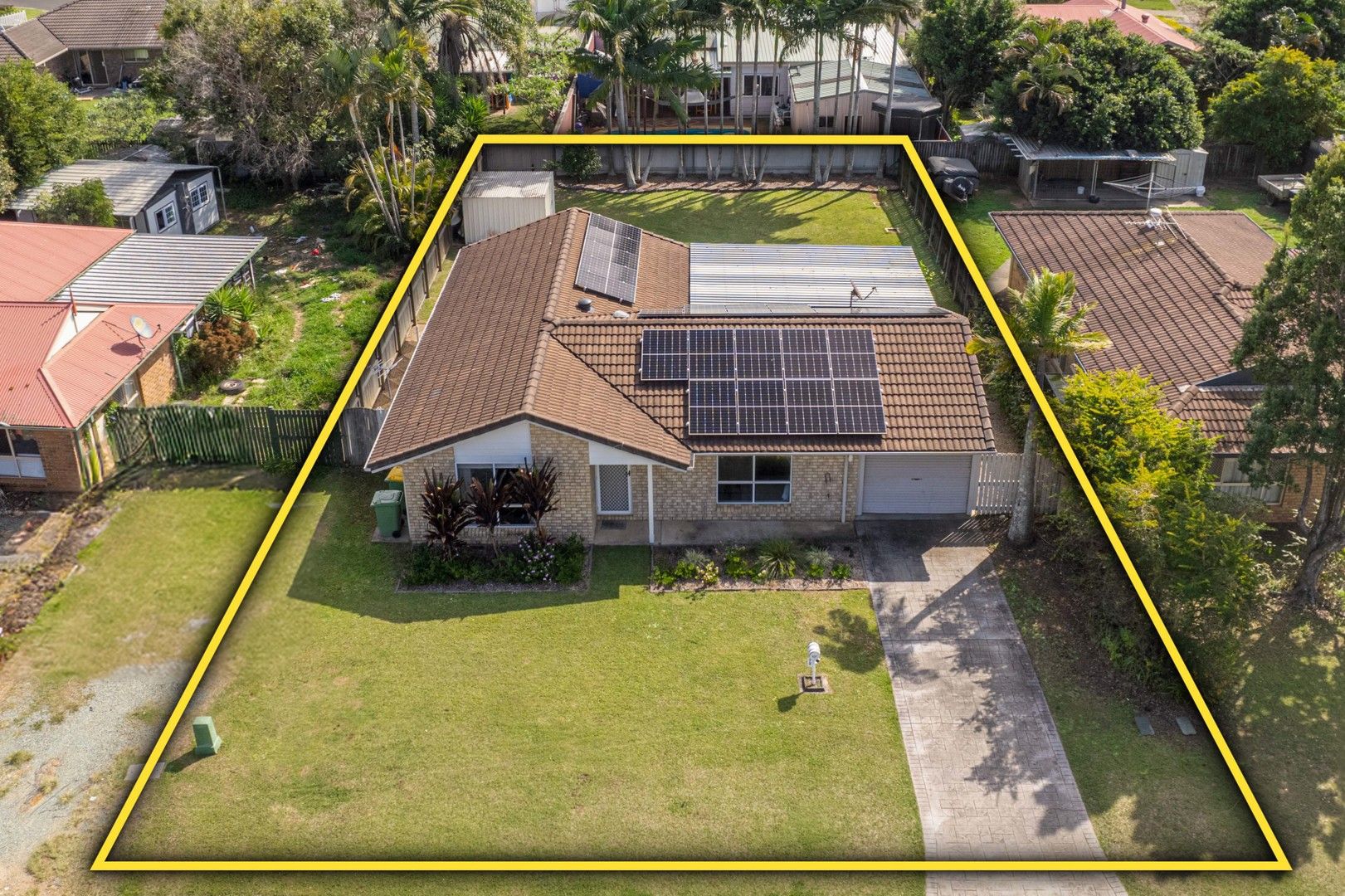 3 bedrooms House in 12 Wattlebrush Court MURRUMBA DOWNS QLD, 4503