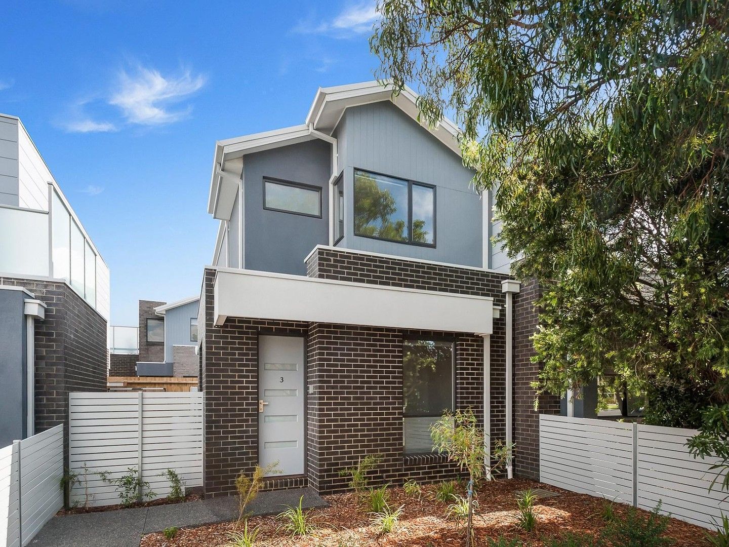 2 bedrooms Townhouse in 4/79-81 Mansfield Street THORNBURY VIC, 3071