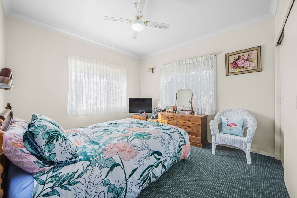 11 Walker Street, Crescent Head NSW 2440, Image 2