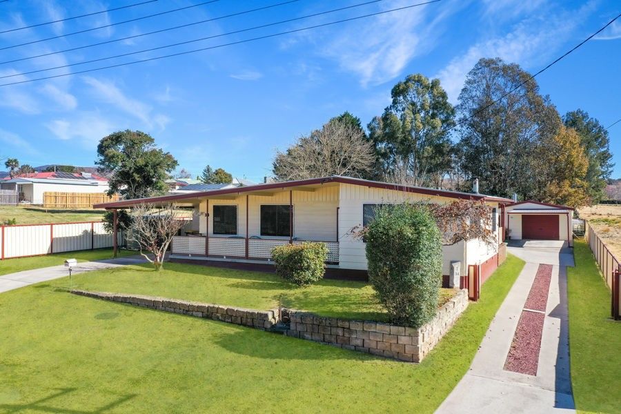 34 Duncan Street, Tenterfield NSW 2372, Image 0