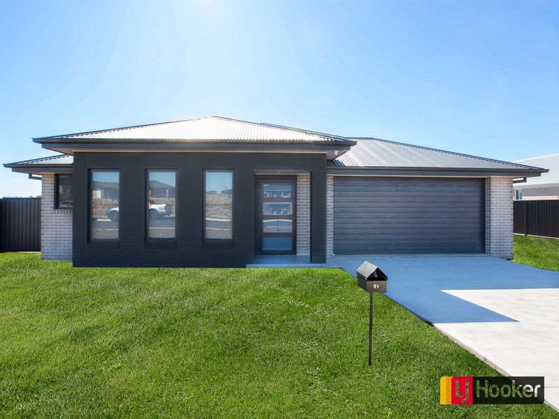 51 Peppercress Court, Moore Creek NSW 2340, Image 1