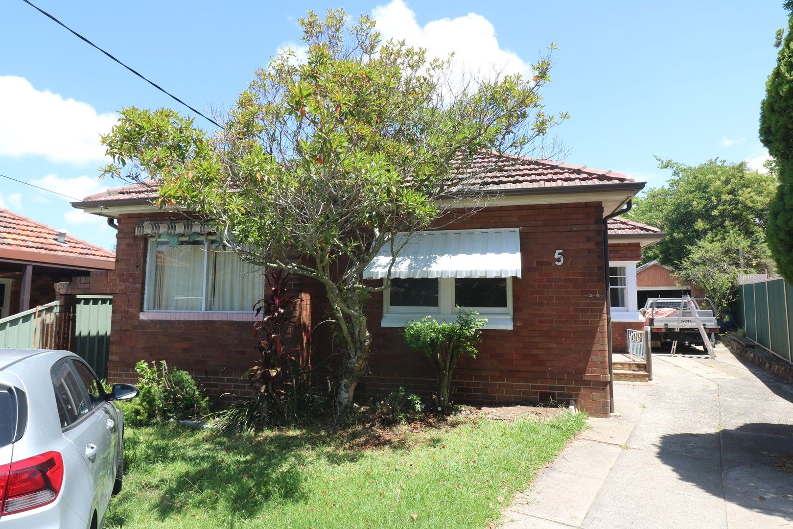 3 bedrooms House in 5 Pearl Avenue BELMORE NSW, 2192