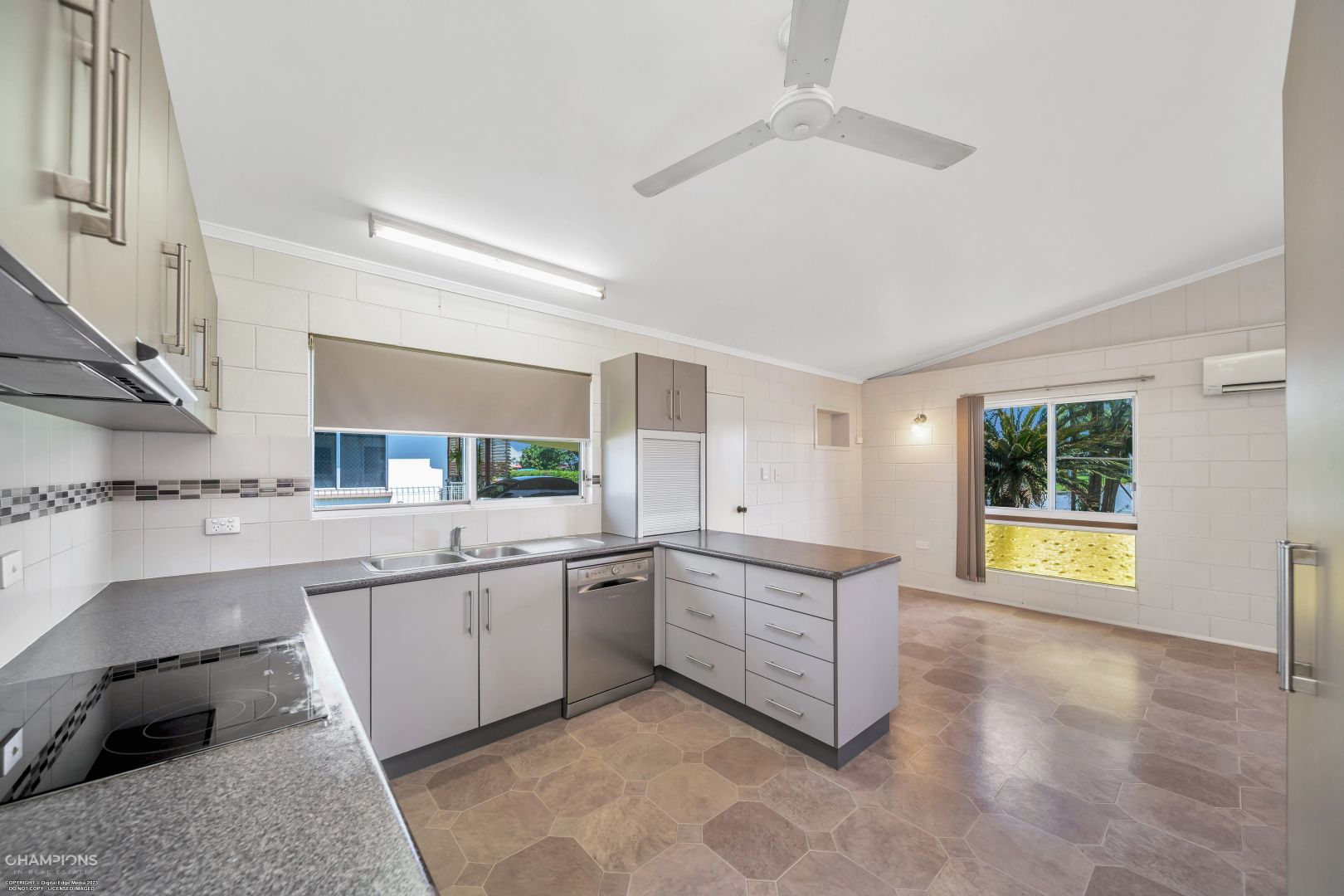 44 Flying Fish Point Road, Innisfail Estate QLD 4860, Image 2
