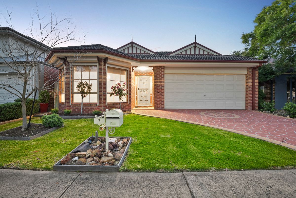 7 Stokes Green, Pakenham VIC 3810, Image 0