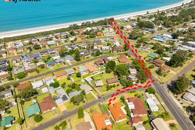 Picture of 6 Watts Road, CALLALA BEACH NSW 2540