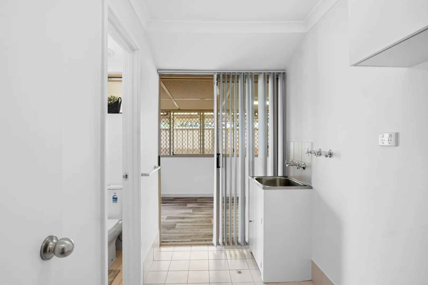 Additional image 17 of 9/12 Farnaby Lane, Beckenham WA 6107