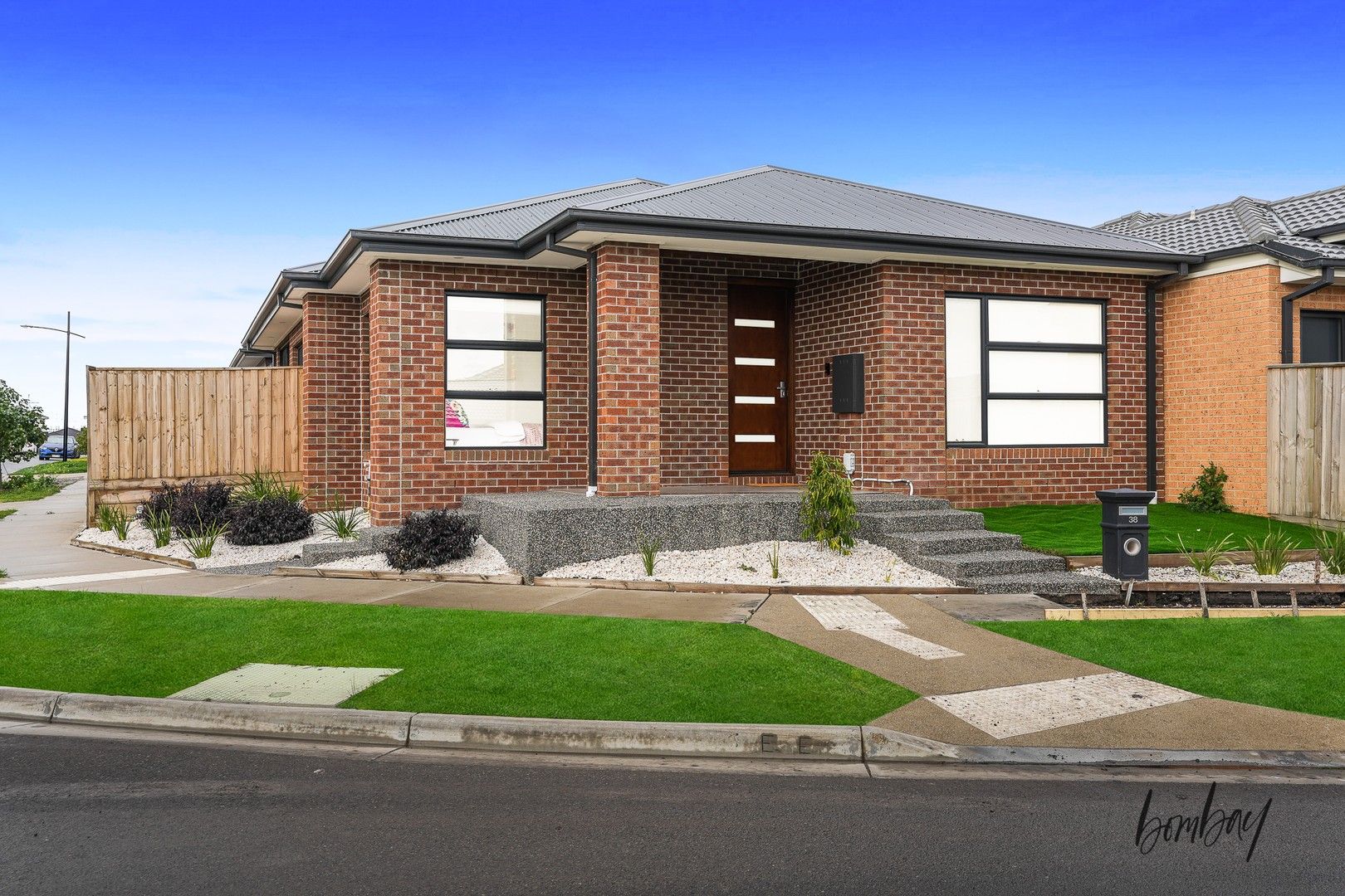 38 Devizes Drive, Wollert VIC 3750 Domain