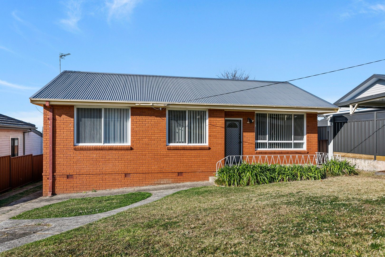 37 Tallawong Crescent, Dapto NSW 2530 House For Rent Domain