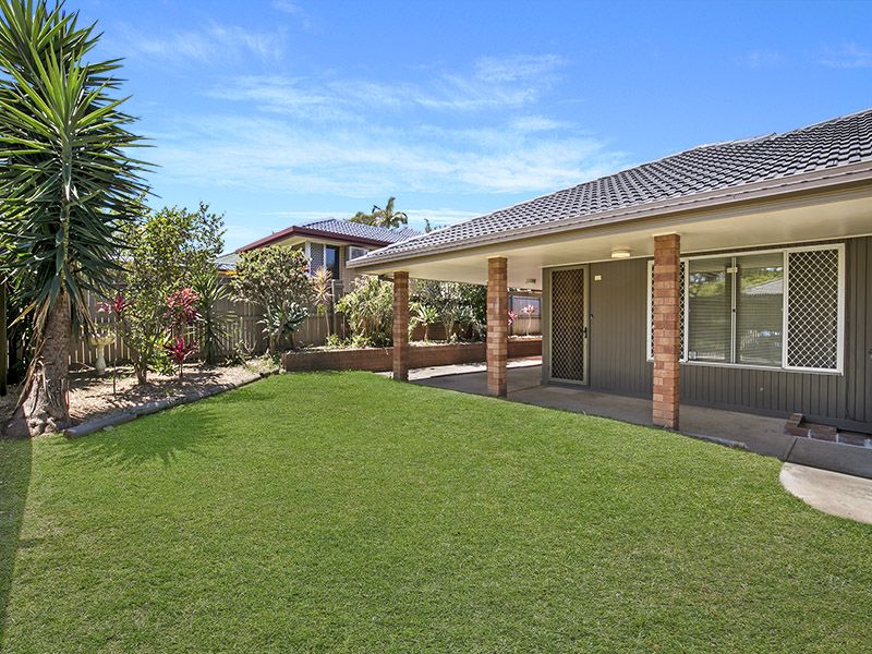 4 bedrooms House in 16 Bonewood Street ALGESTER QLD, 4115