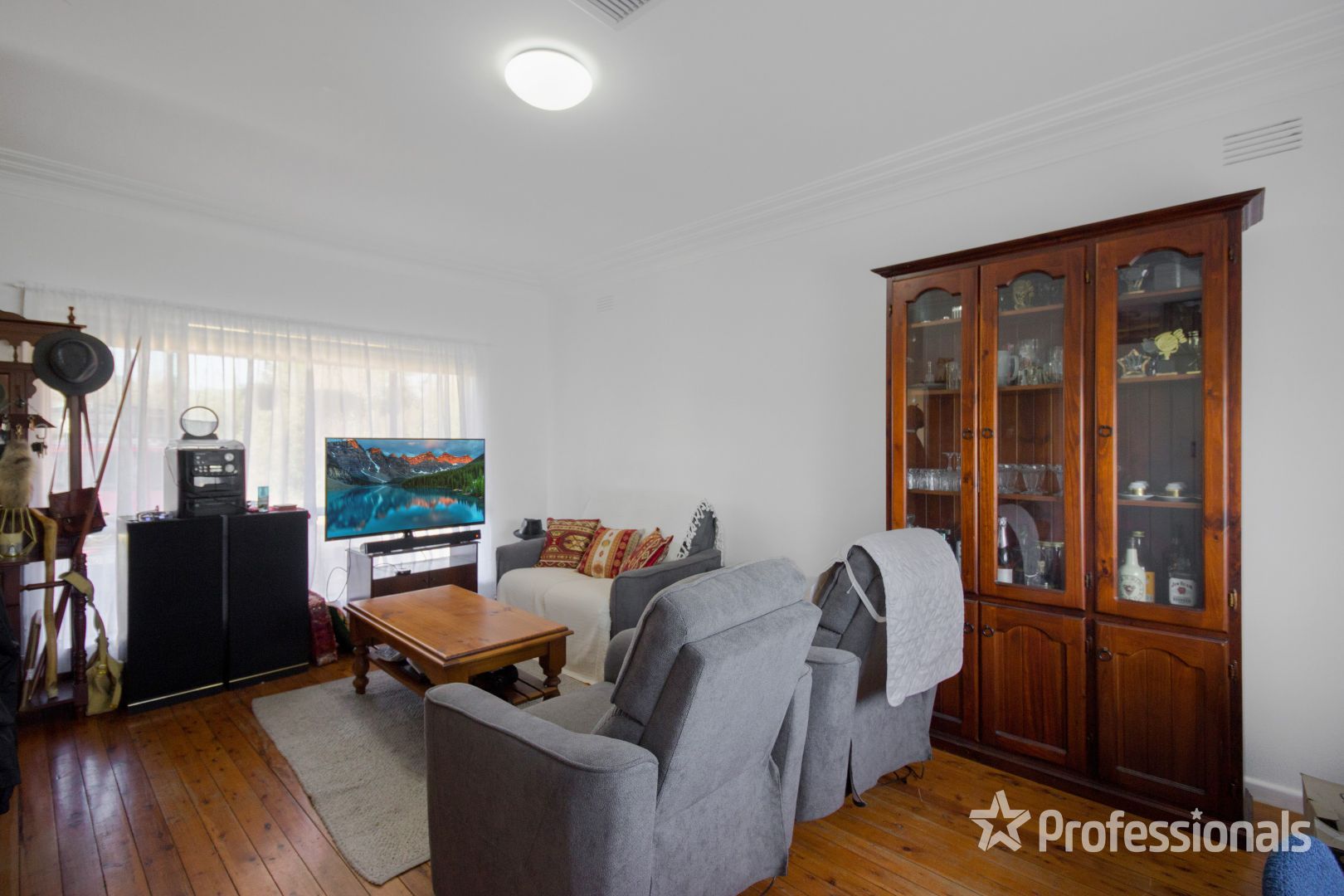 11 Bungown Place, Mount Austin NSW 2650, Image 2