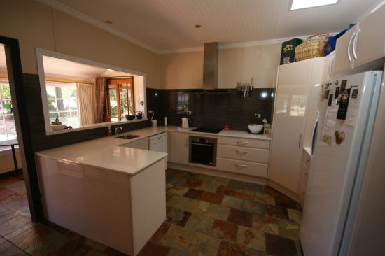 13 Gostwyck Road, Uralla NSW 2358, Image 2