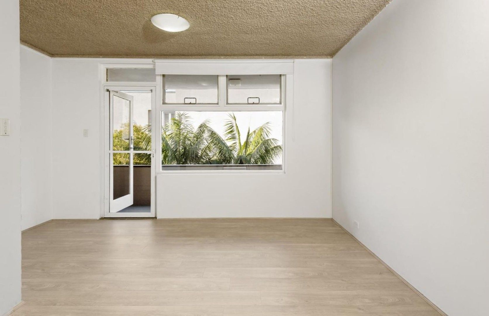 2 bedrooms Apartment / Unit / Flat in 6/6 Campbell Parade MANLY VALE NSW, 2093