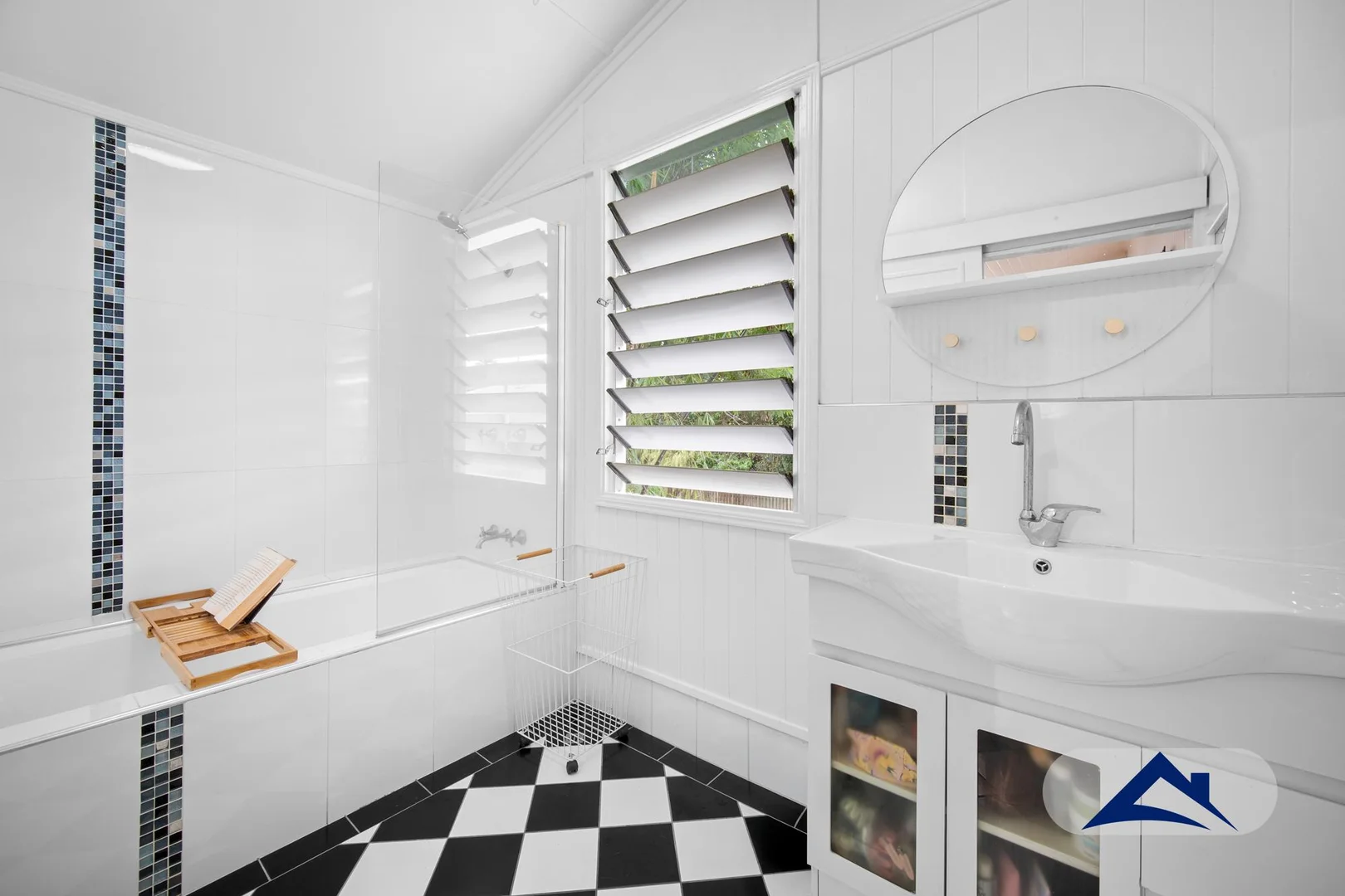 Additional image 14 of 11 Ascot Avenue, Westcourt QLD 4870