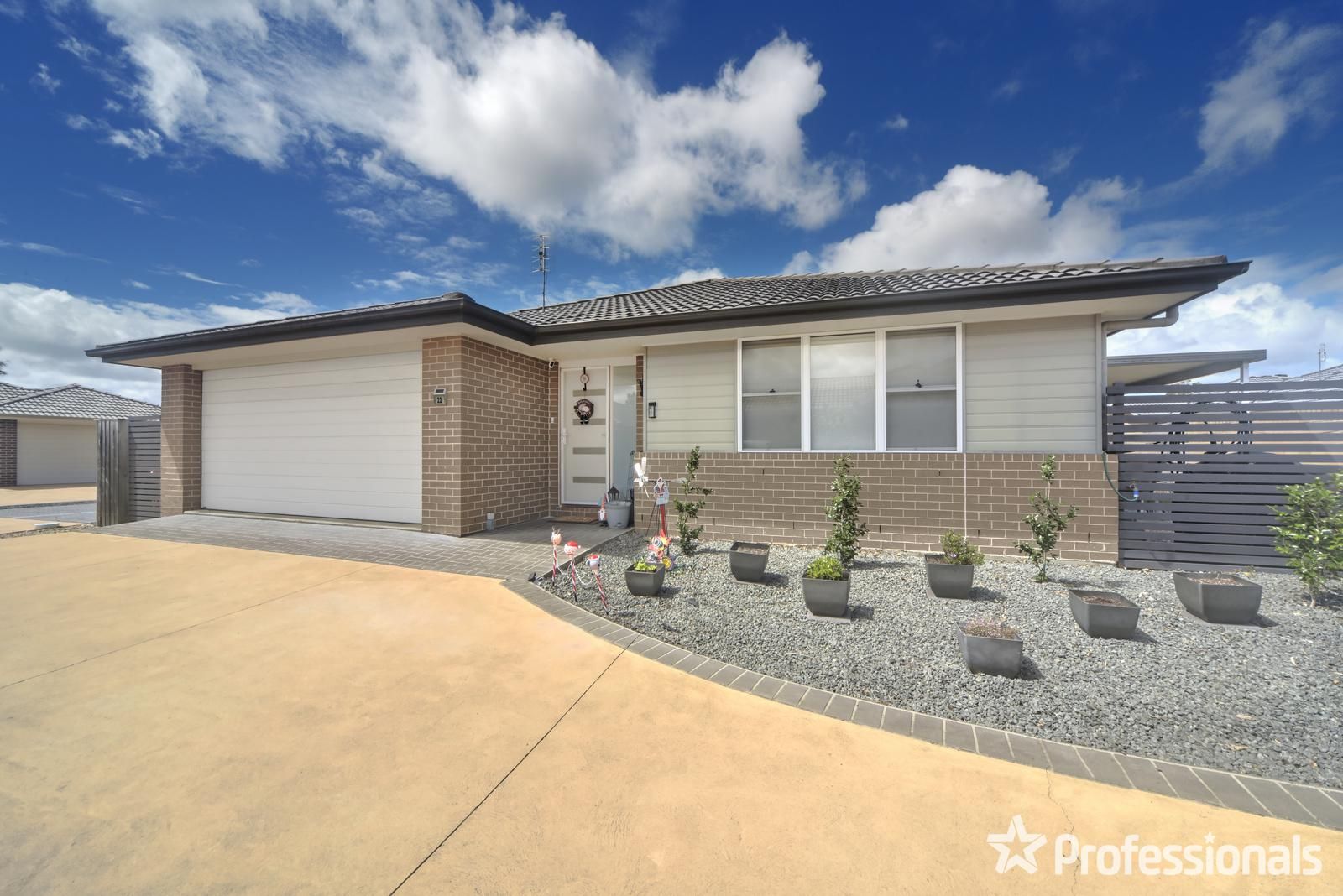 22/146 Plunkett Street, Nowra NSW 2541, Image 0