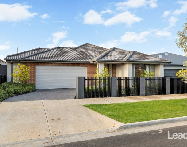 9 President Road, Sunbury VIC 3429