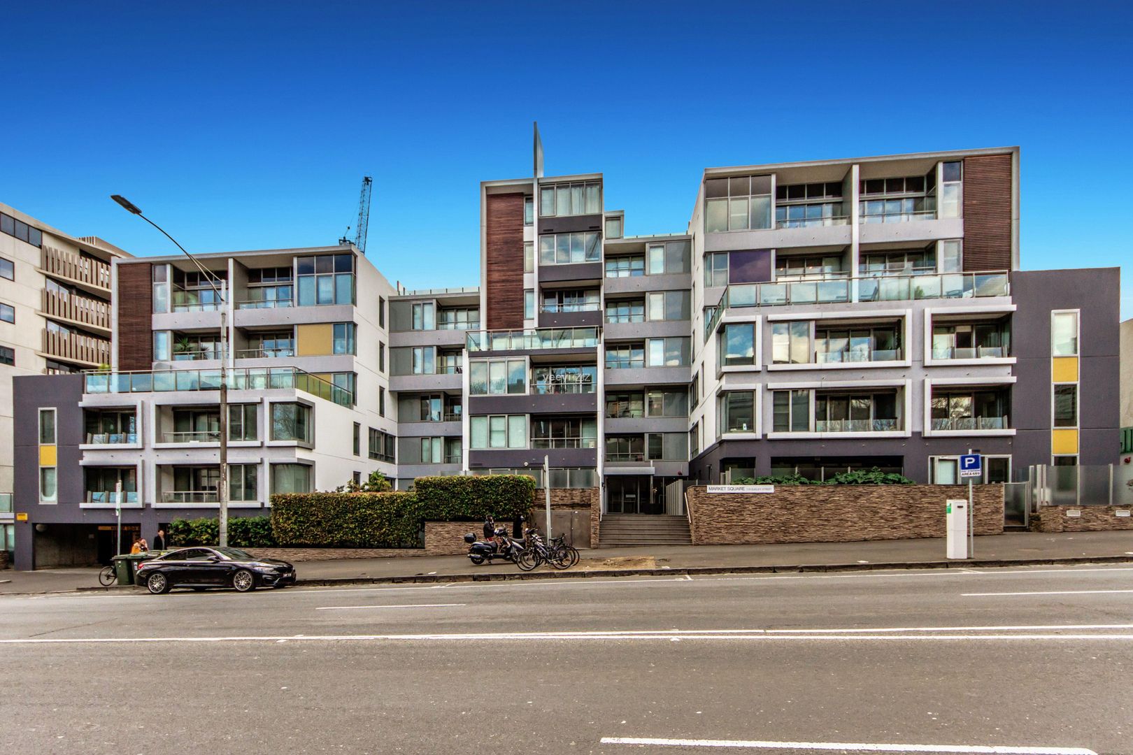 118 Dudley Street, West Melbourne VIC 3003 Apartment For Rent 500