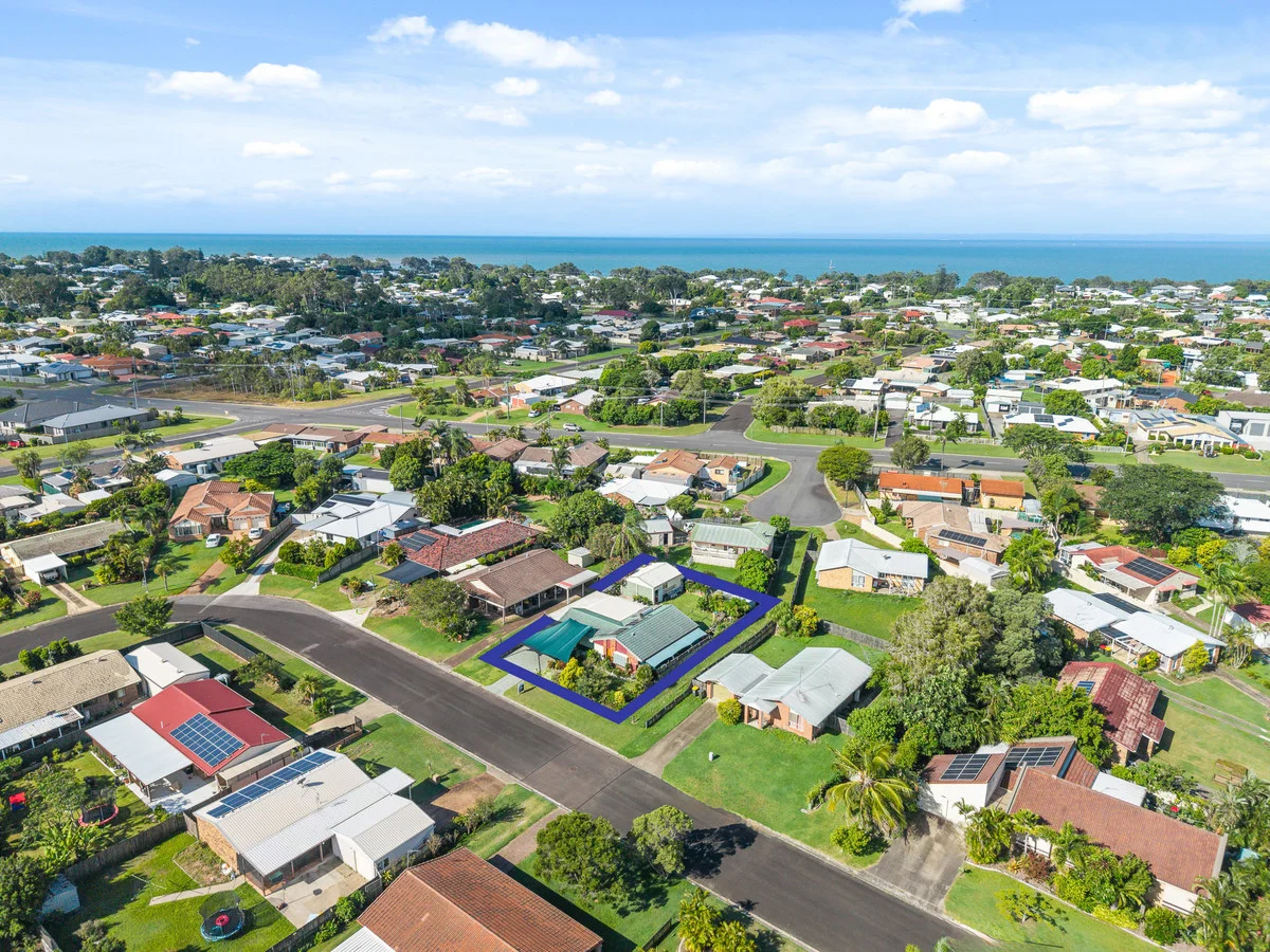 16 Michelle Drive, Point Vernon QLD 4655