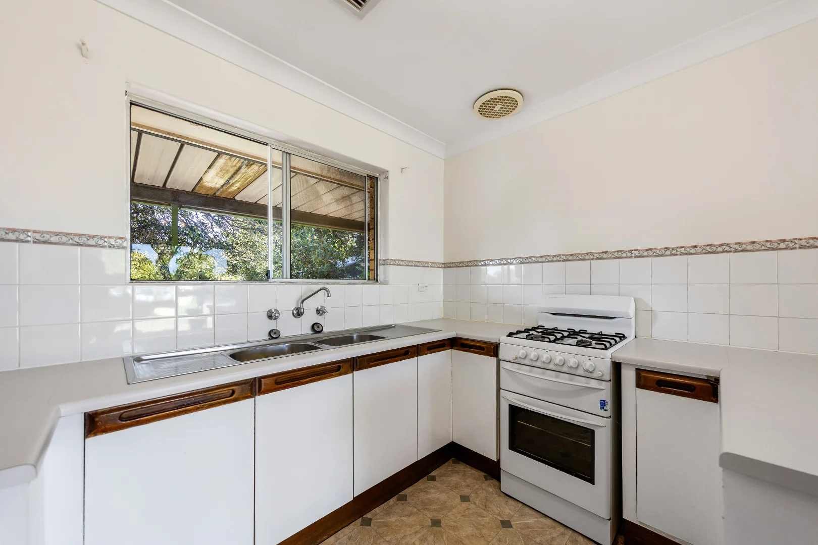 Additional image 9 of 826 Torrens Road, Rosewater SA 5013