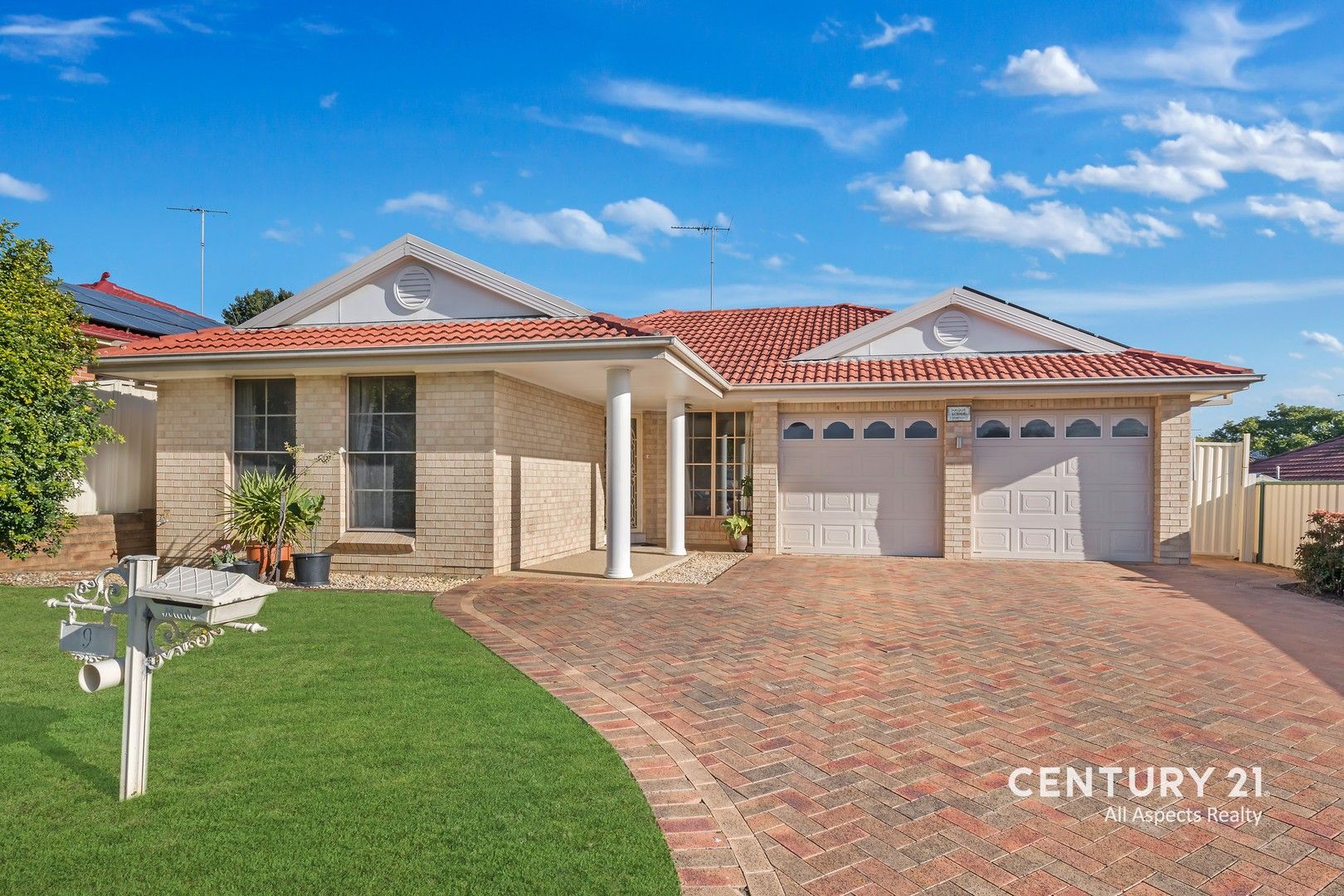 9 Thompson Crescent, Glenwood NSW 2768, Image 0