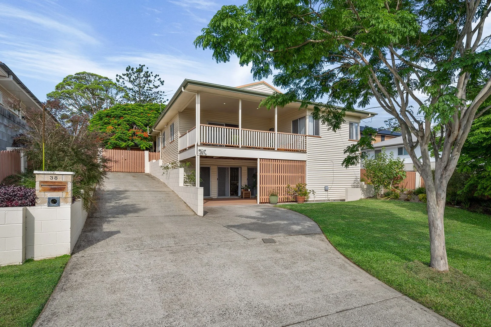 38 Eric Road, Holland Park QLD 4121