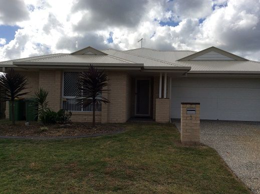 4 bedrooms House in 3 Altona Street PIMPAMA QLD, 4209