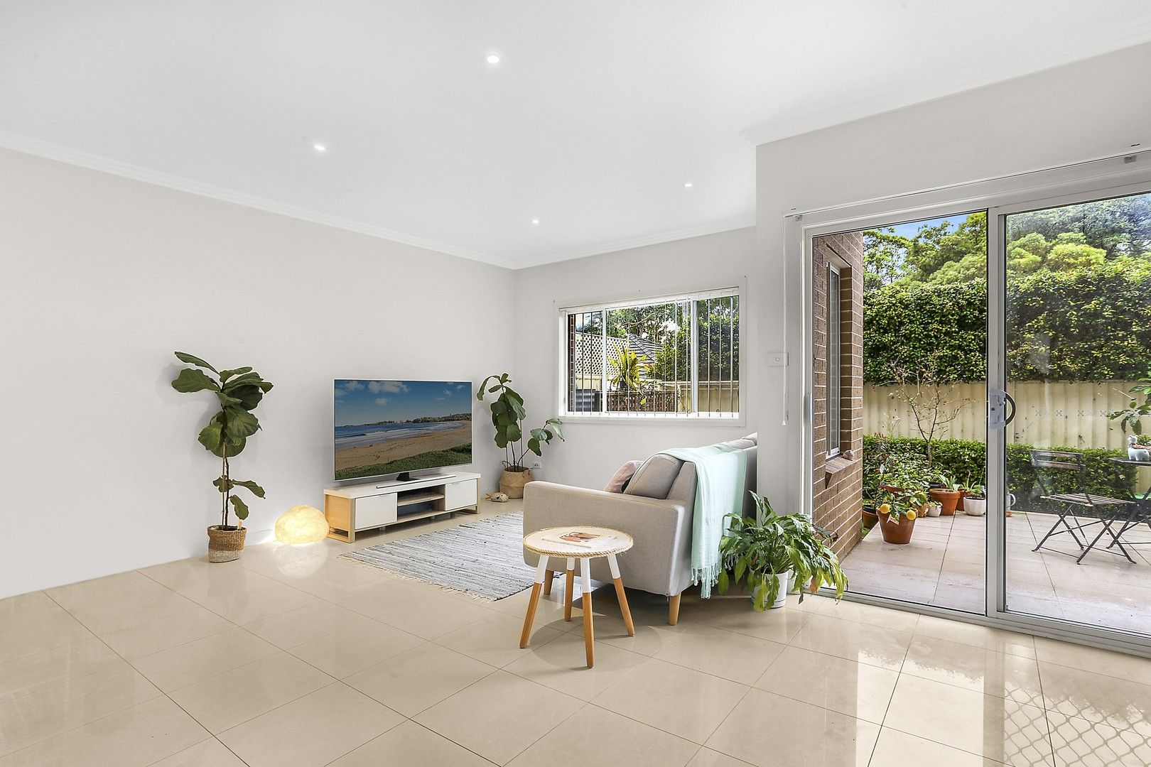 3 bedrooms Townhouse in 3/17 Jacaranda Road CARINGBAH NSW, 2229