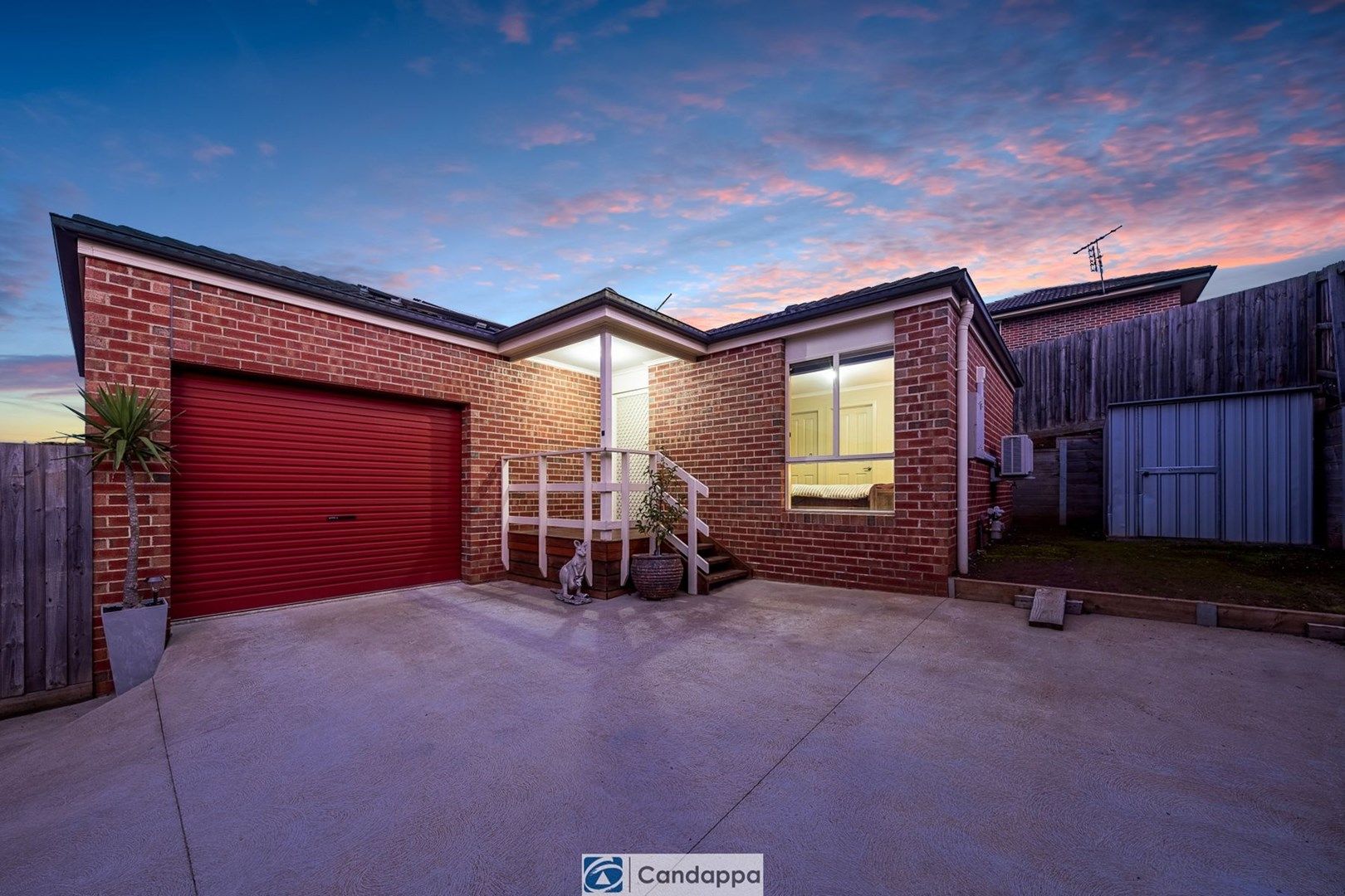 2/15 Mathew Court, Drouin VIC 3818, Image 0