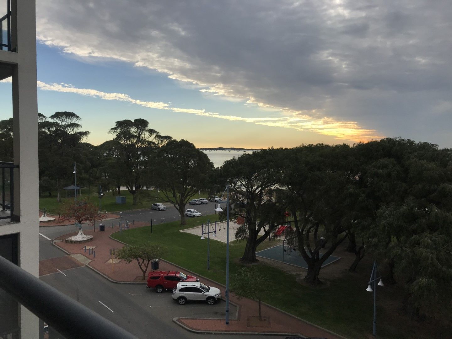 3 bedrooms Apartment / Unit / Flat in 15/43 Rockingham Beach Road ROCKINGHAM WA, 6168