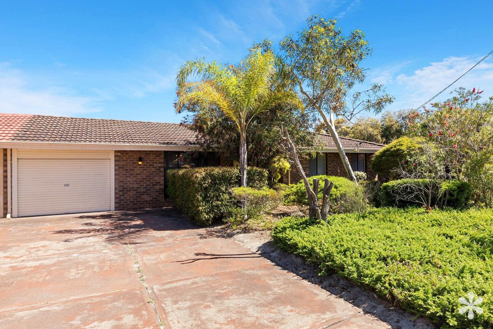 3 bedrooms House in 16 Pullman Place WILLETTON WA, 6155