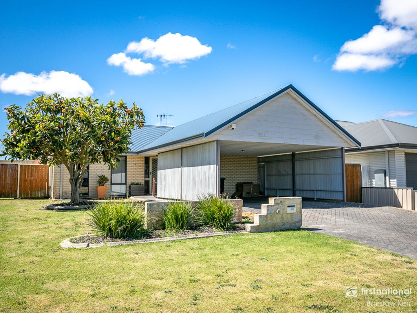 4 Cleave Close, Mckail WA 6330