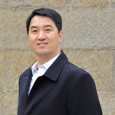 Wei (Kevin) Zhang, Sales representative