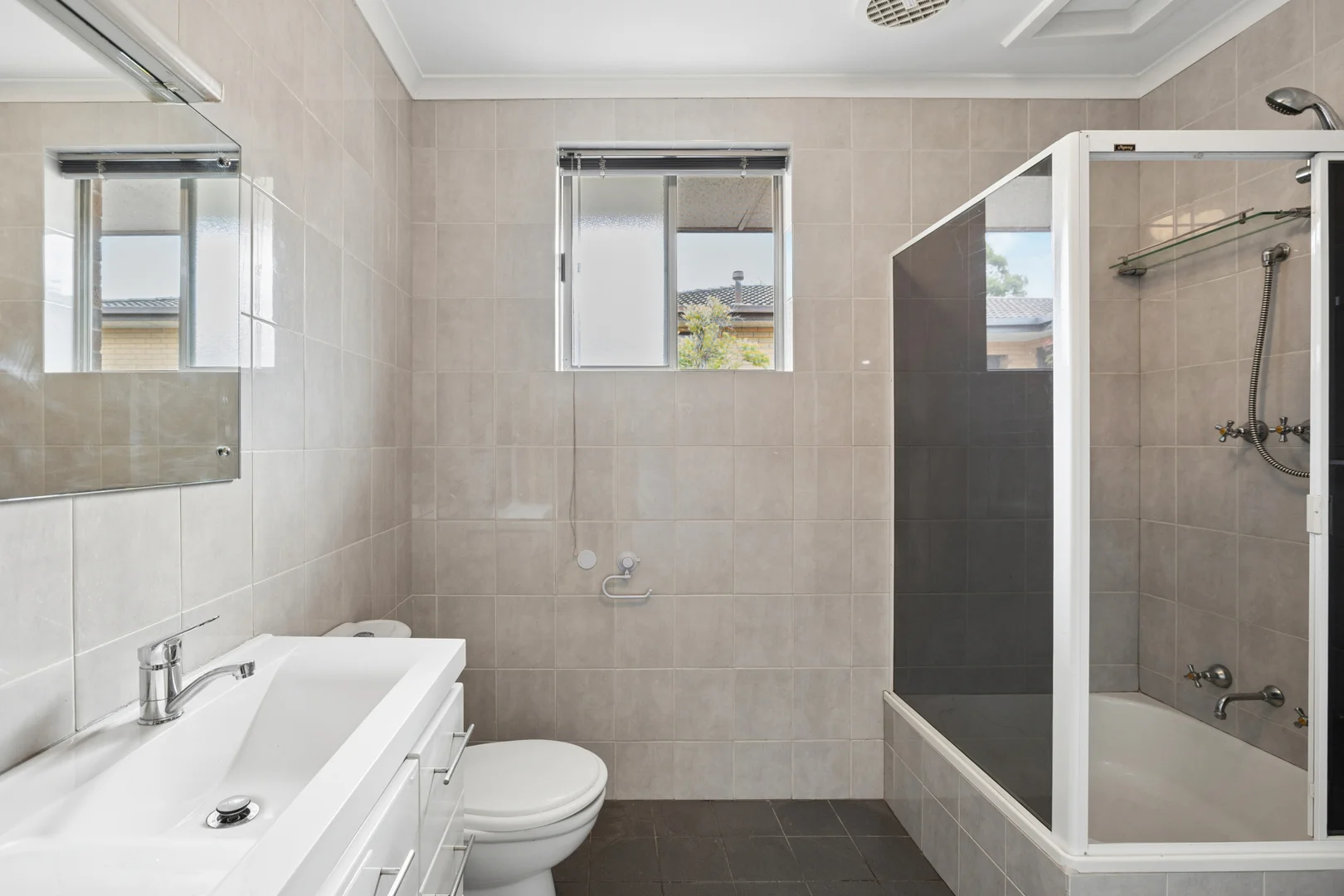 Additional image 6 of 2/291 Main South Road, Morphett Vale SA 5162