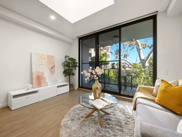 207 2 Thomas Street, Ashfield, NSW, 2131, Ashfield
