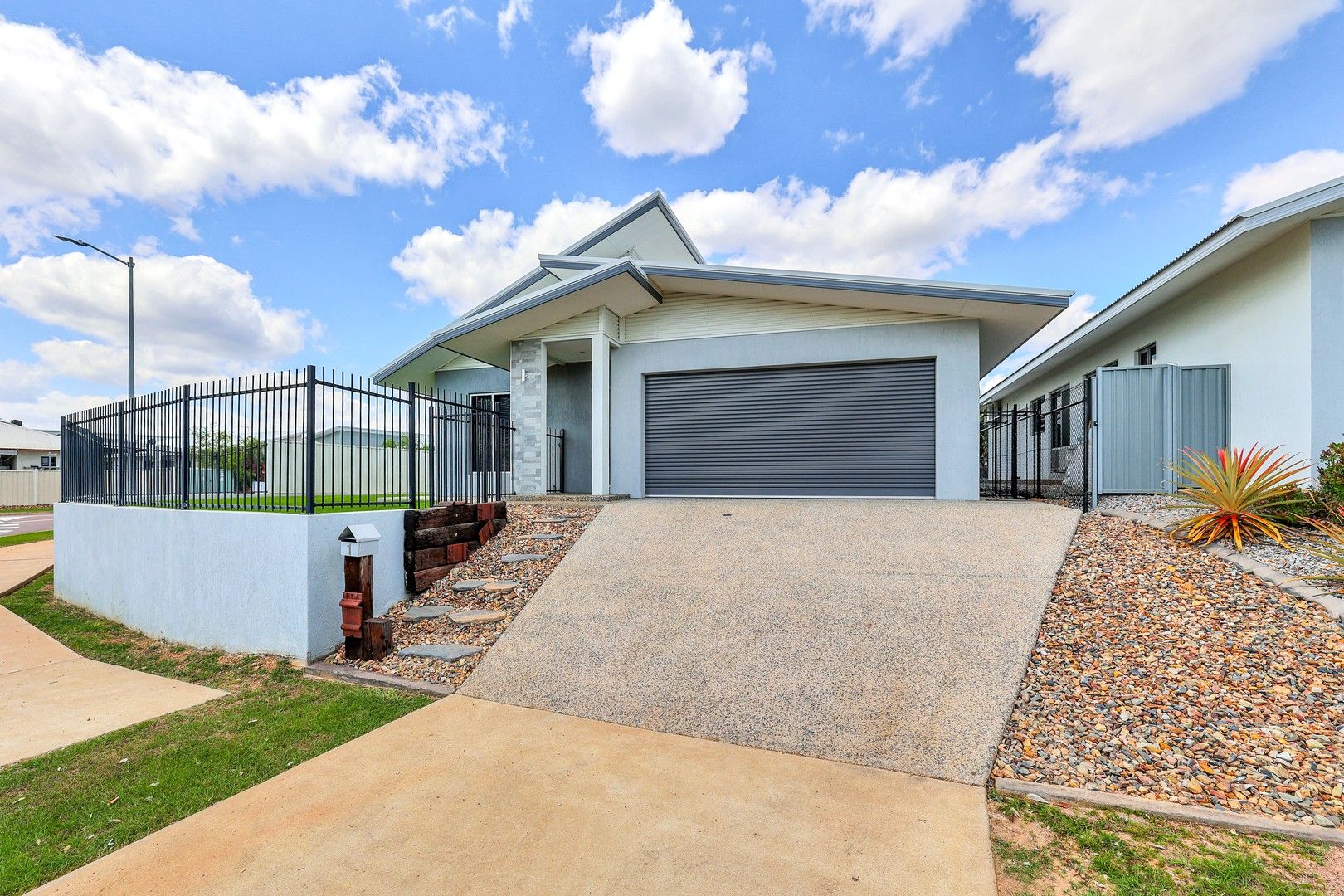 3 bedrooms House in 1 Myrtlewood Crescent ZUCCOLI NT, 0832