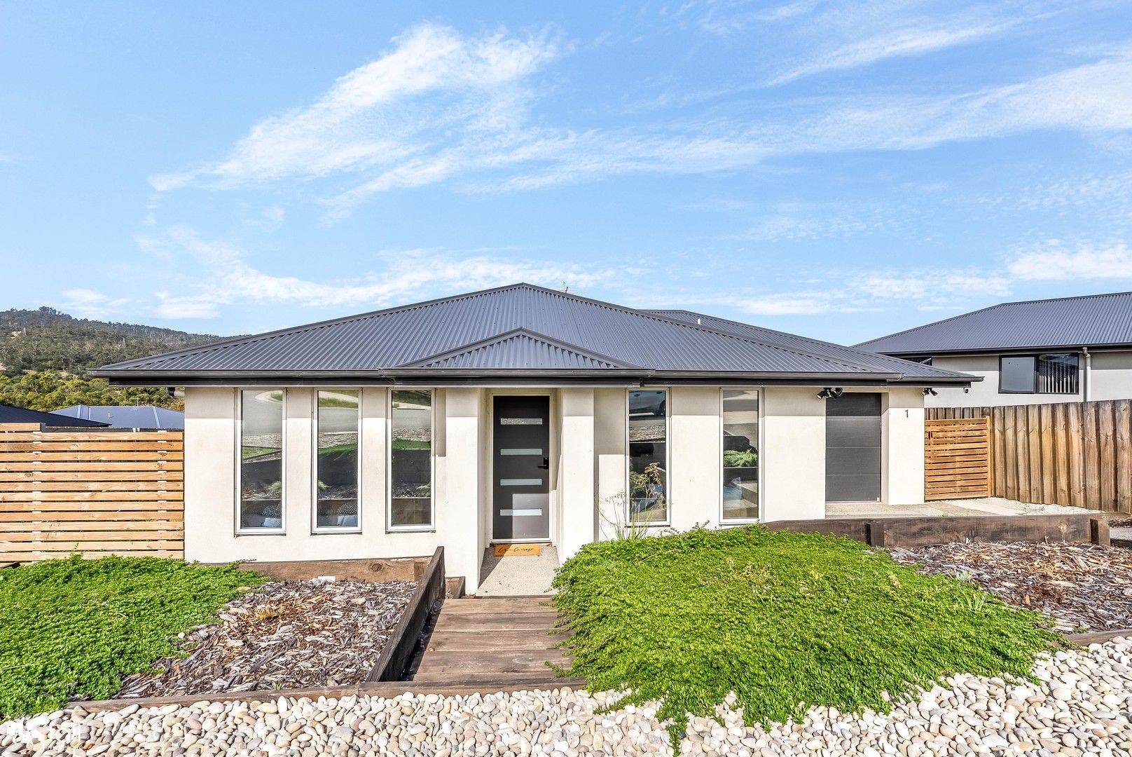 3 bedrooms House in 1 Lucy Way ROKEBY TAS, 7019